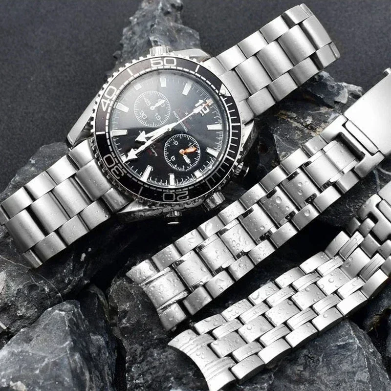 904L roestvrijstalen horlogeba - Omega Watch Seamaster recensie en prijs
