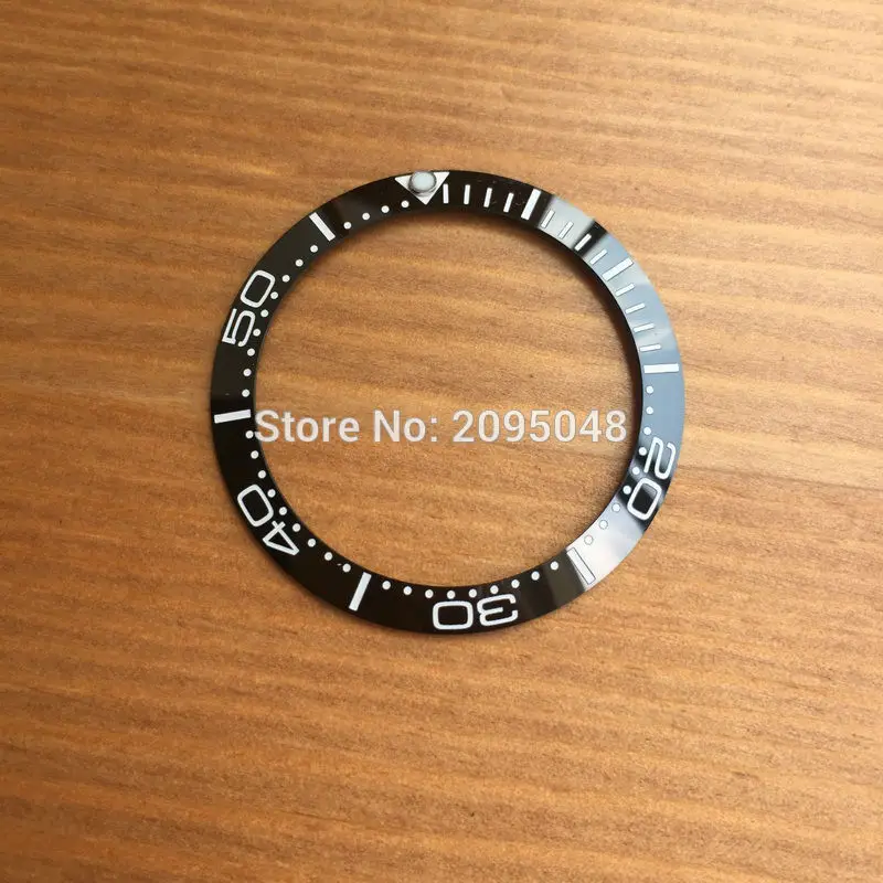 38 mm keramisch horlogeringinz - Omega Watch Seamaster recensie en prijs
